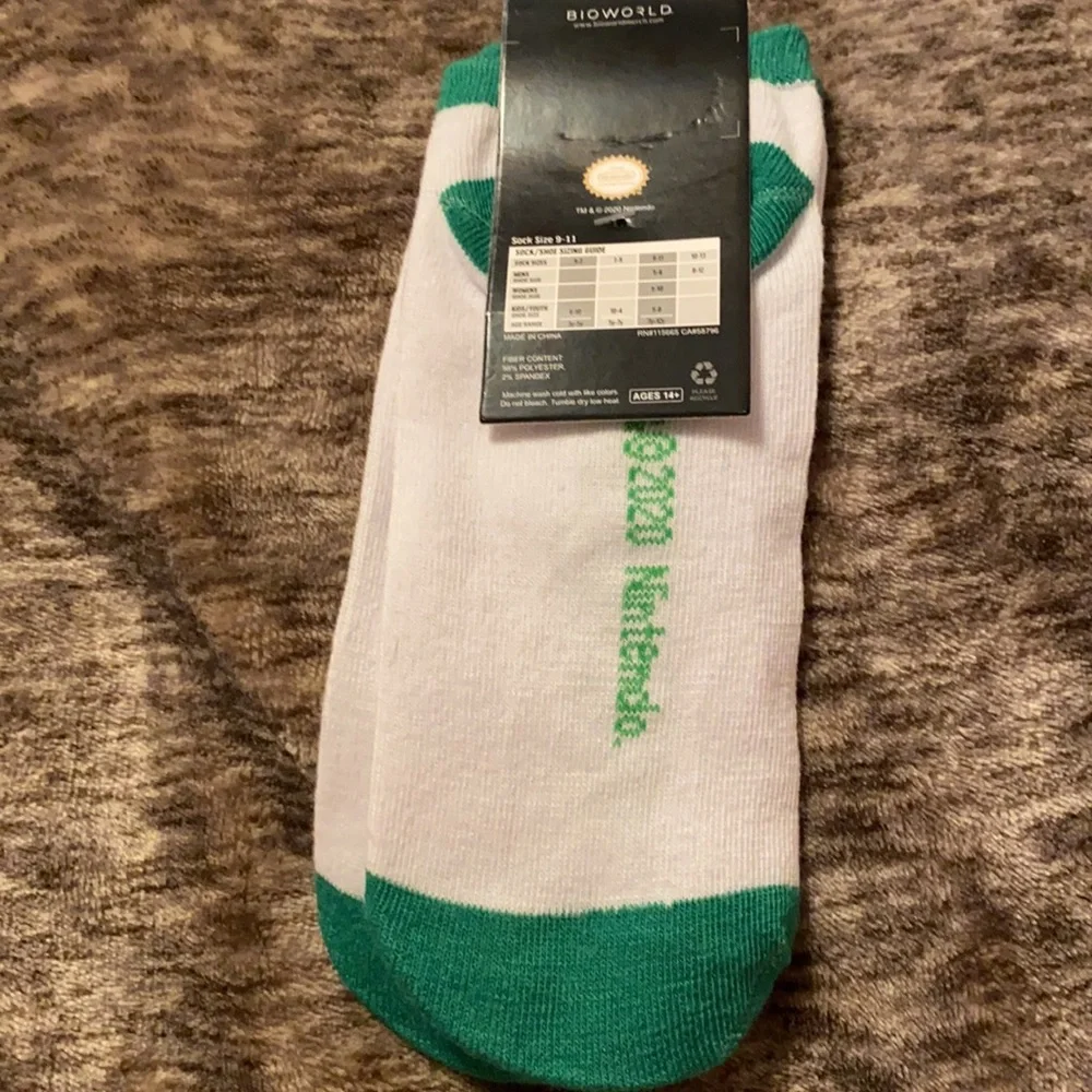 2/$12‎ Animal Crossing New Horizon Nook Inc. Socks Hot Topic